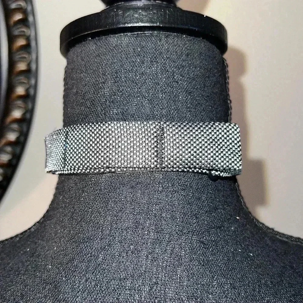 AMERICAN TRADITIONS Unisex Silver Metallic Black Neat, Butterfly Bow Tie